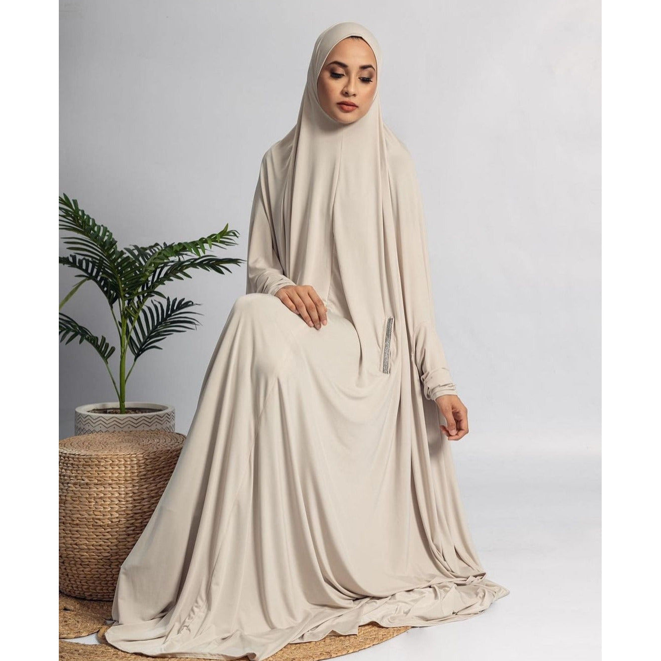 Pocket Burqa With Sleeves - Full Length: Full Chai